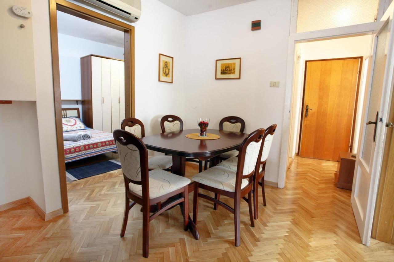 Appartamento City Center Comfort Blue Sky Capodistria Esterno foto