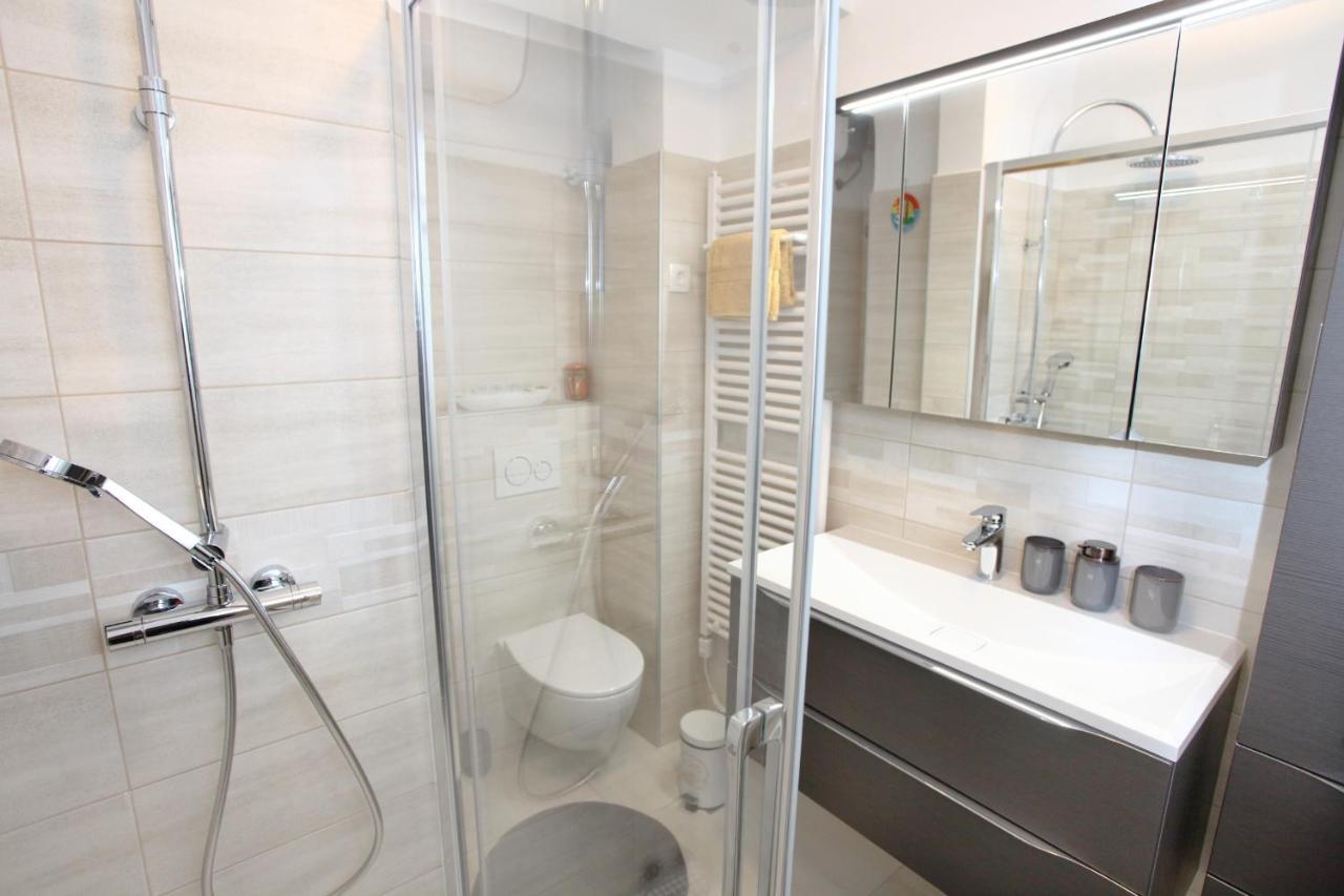 Appartamento City Center Comfort Blue Sky Capodistria Esterno foto