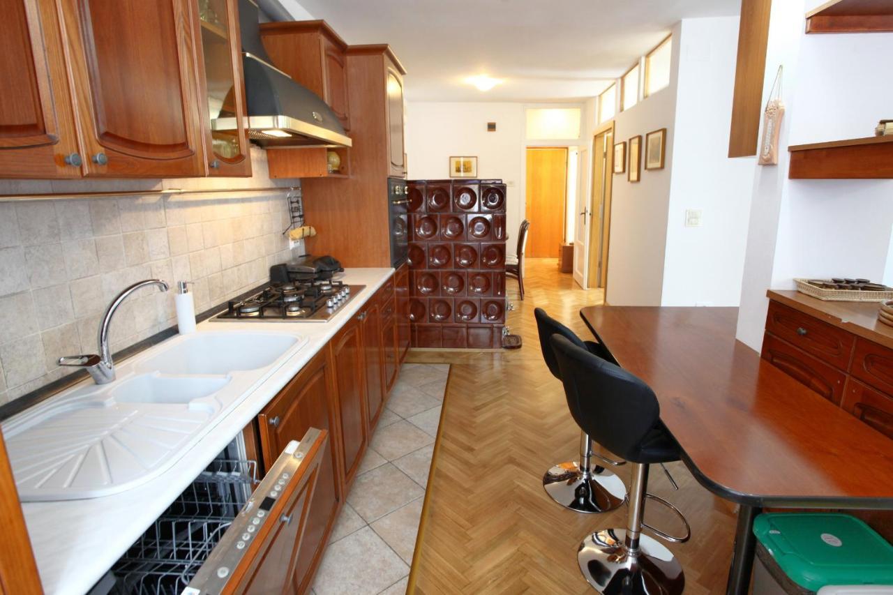 Appartamento City Center Comfort Blue Sky Capodistria Esterno foto